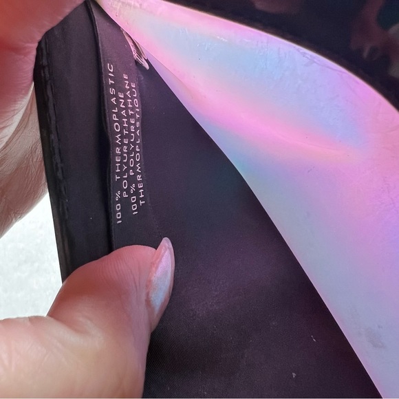 MARC By Marc Jacobs Halographic Iridescent Apple iPad mini Kindle Sleeve Case - Picture 6 of 7